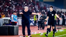 PG模拟器官方网站-法甲里昂对阵法甲顶级球队时的战绩统计