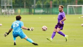 PG模拟器官方网站-英超球员最高奔跑时速对比：谁才是速度之王？